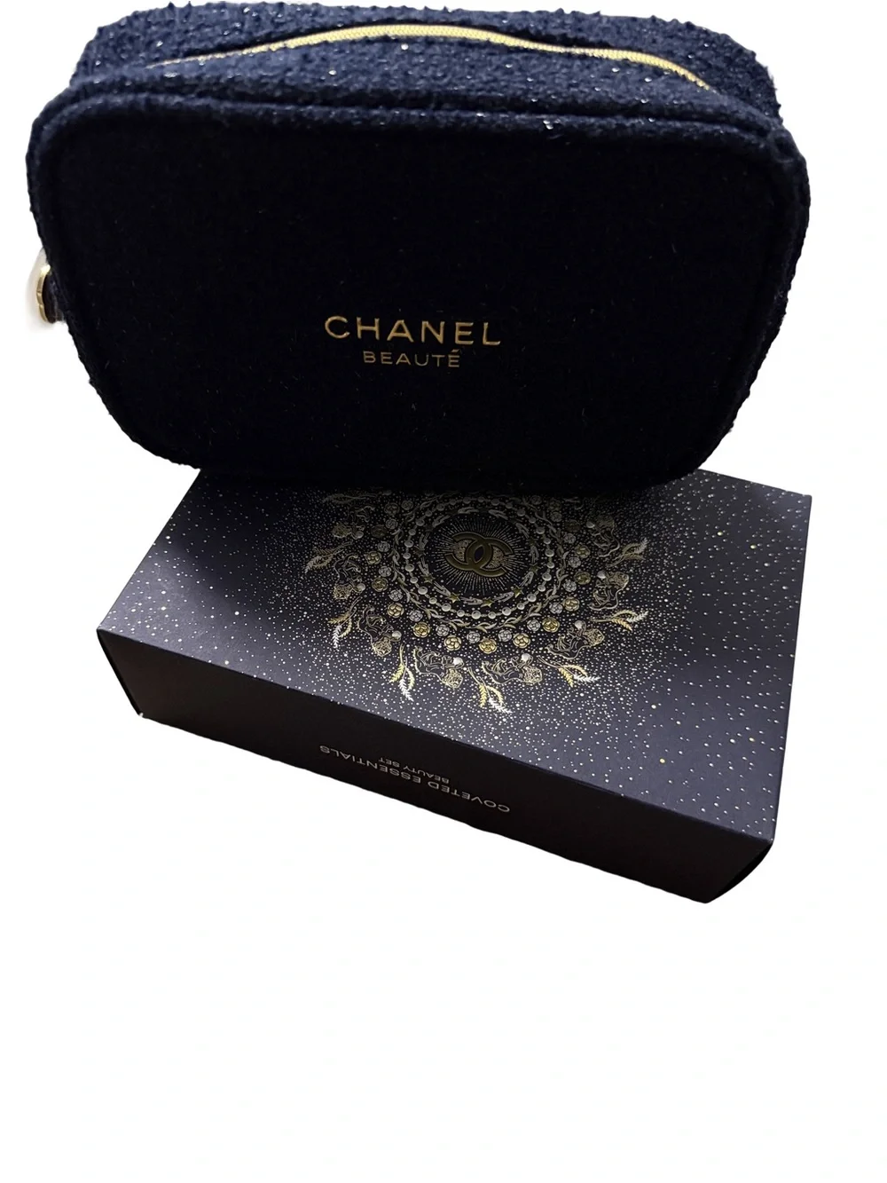 CHANEL Beauté Navy Quilted Cosmetic Pouch with Gold Logo
